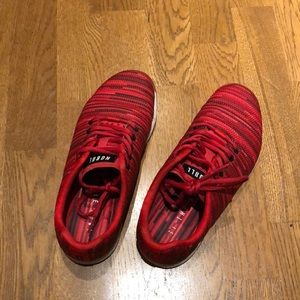 Red NOBULL women’s trainers
